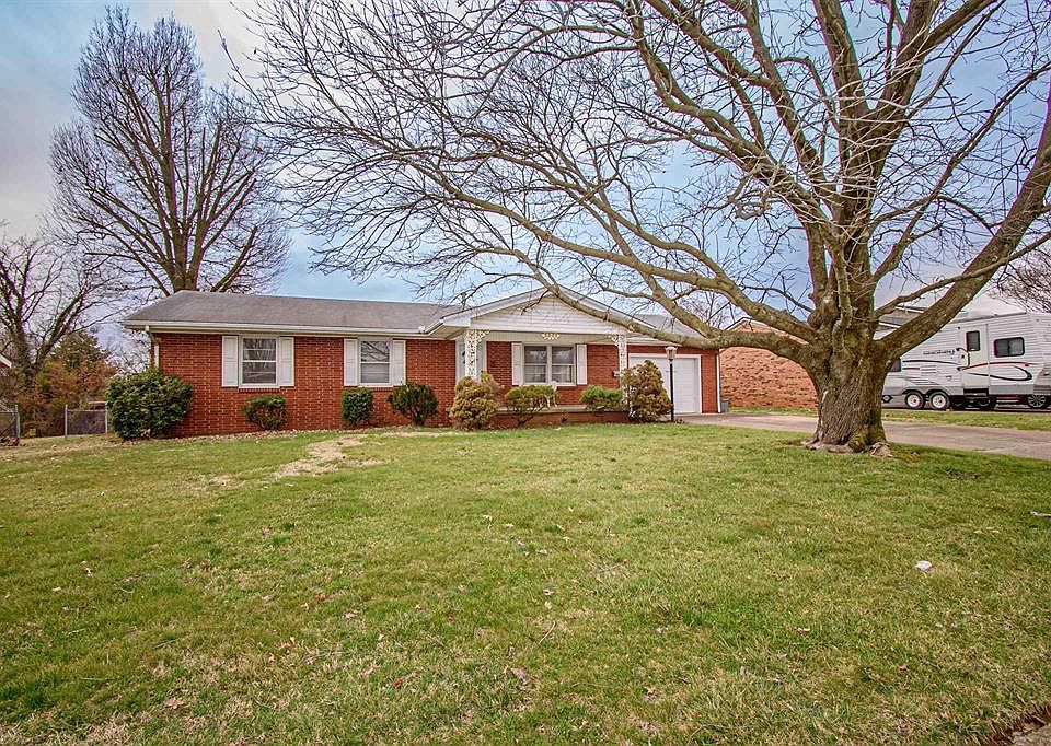 1st image of 924 Parkway Dr