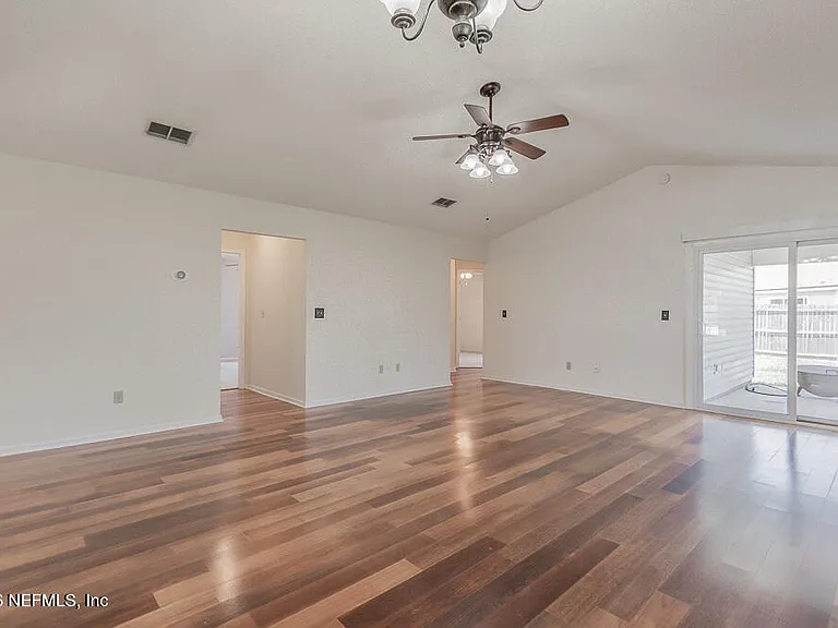 2645 Cobblestone Forest Dr — Photo 9