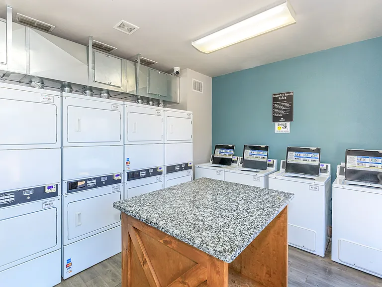 Creekside Townhomes — Photo 20