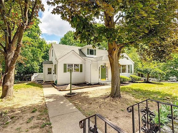 3rd image of 56 Canterbury Ave