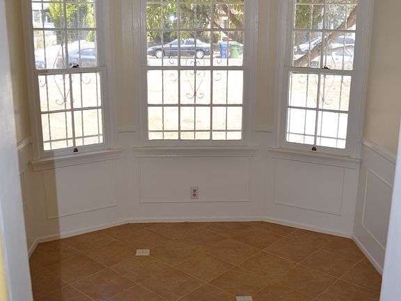 4th image of 157 N Alta Vista Blvd