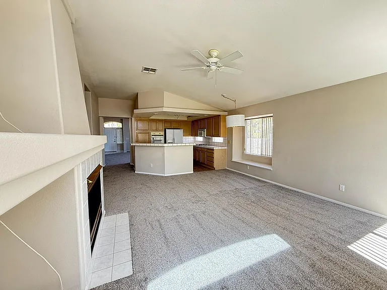 2012 Cedarcrest Ct — Photo 17
