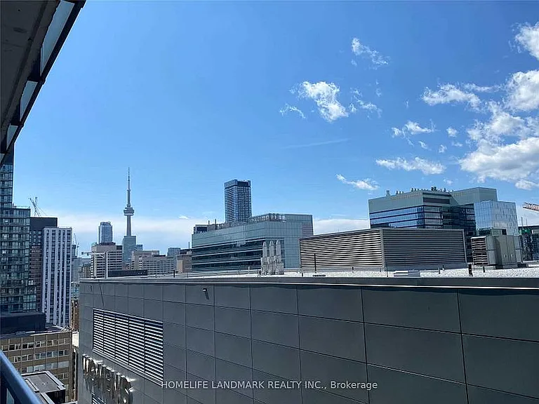 832 Bay St #1601 — Photo 36