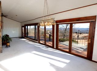 160 Peaceful Mountain Dr, Walnut Shade, MO 65771