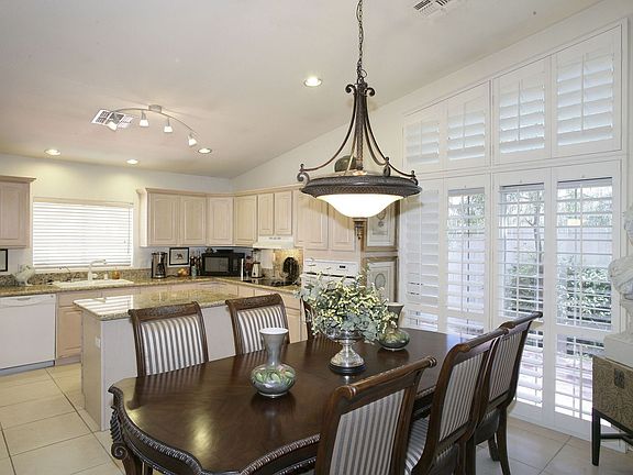 Dining Room/Kitchen