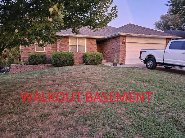 3294 S Palisades Drive, Springfield, MO 65807