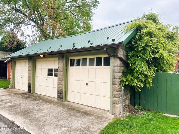 1109 Elmira St, Williamsport, PA 17701