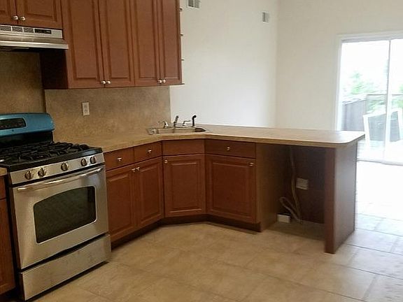 3rd image of 151 Walnut Ave