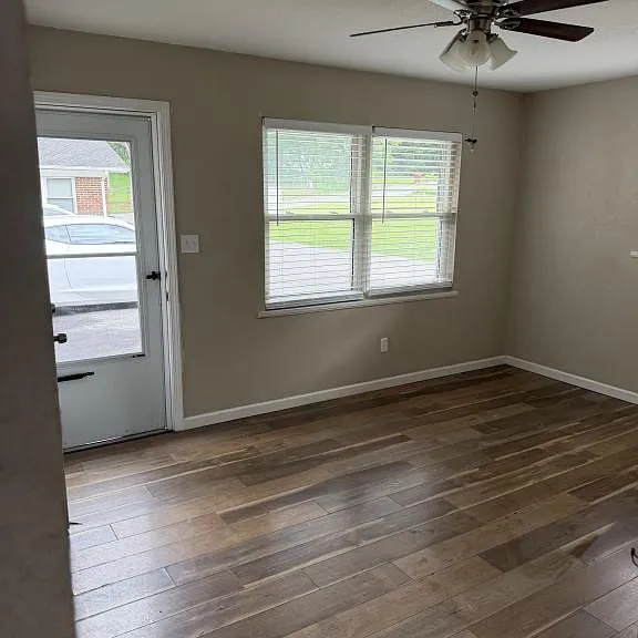 3216 Mayfield Dr #7 — Photo 8