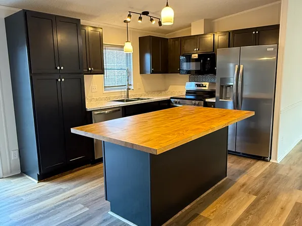 4706 Shannon Station Ln, Columbia, VA 23038