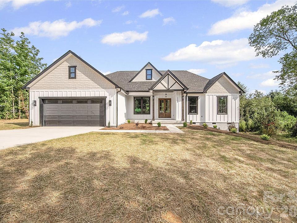 1st image of 1132 Reba Ln