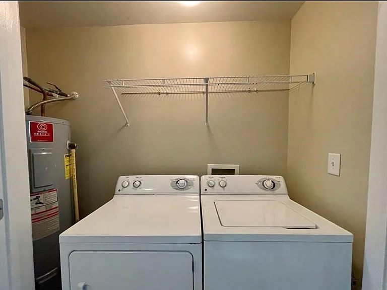1725 Harvey Mitchell Pkwy S #1927 — Photo 9