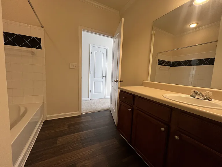 Wesley Kensington Apartments at Stonecrest — Photo 213