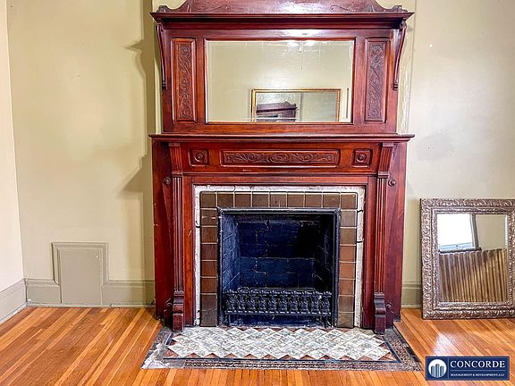 2nd image of 1117 H St #B3