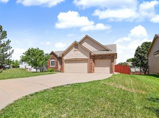 606 E Woodstone Ct, Andover, KS 67002