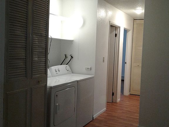 UNIT COMES WITH WASHER & DRYER, HALLWAY HAS LED LIGHT