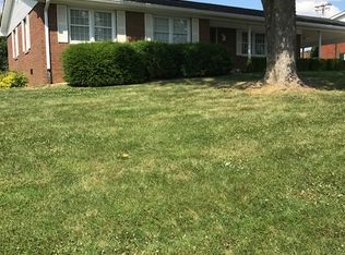 919 Village Dr, Henderson, KY 42420