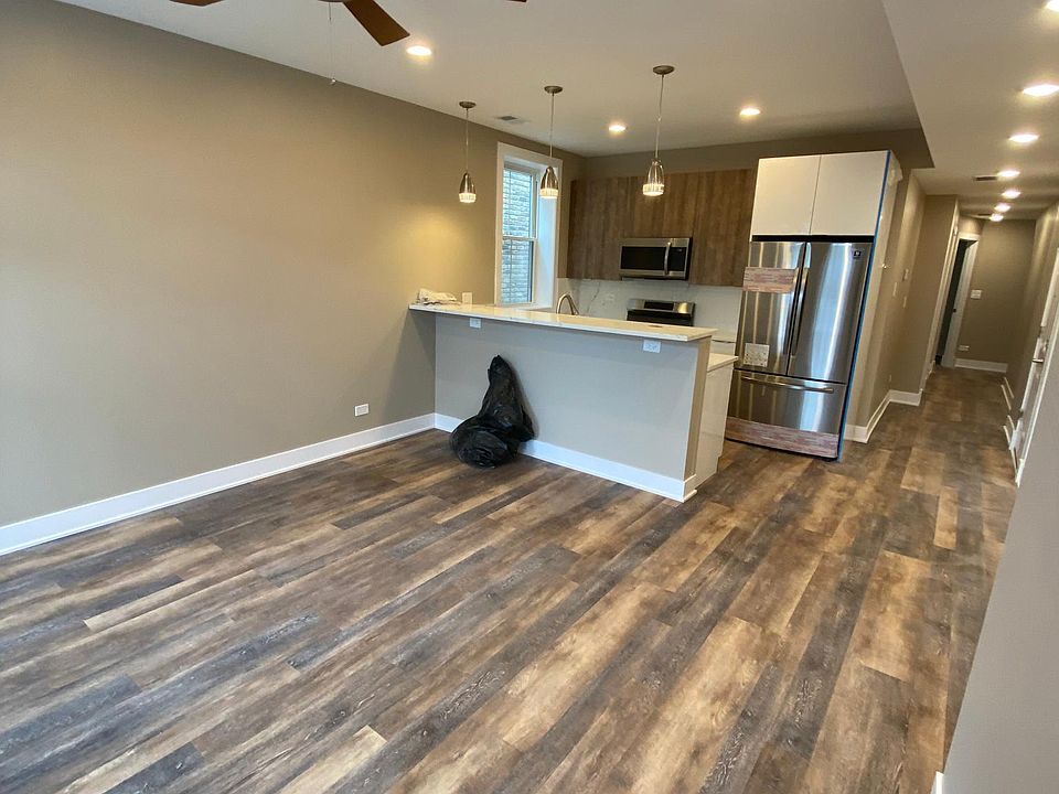 1st image of 2016 N Winchester Ave APT 3