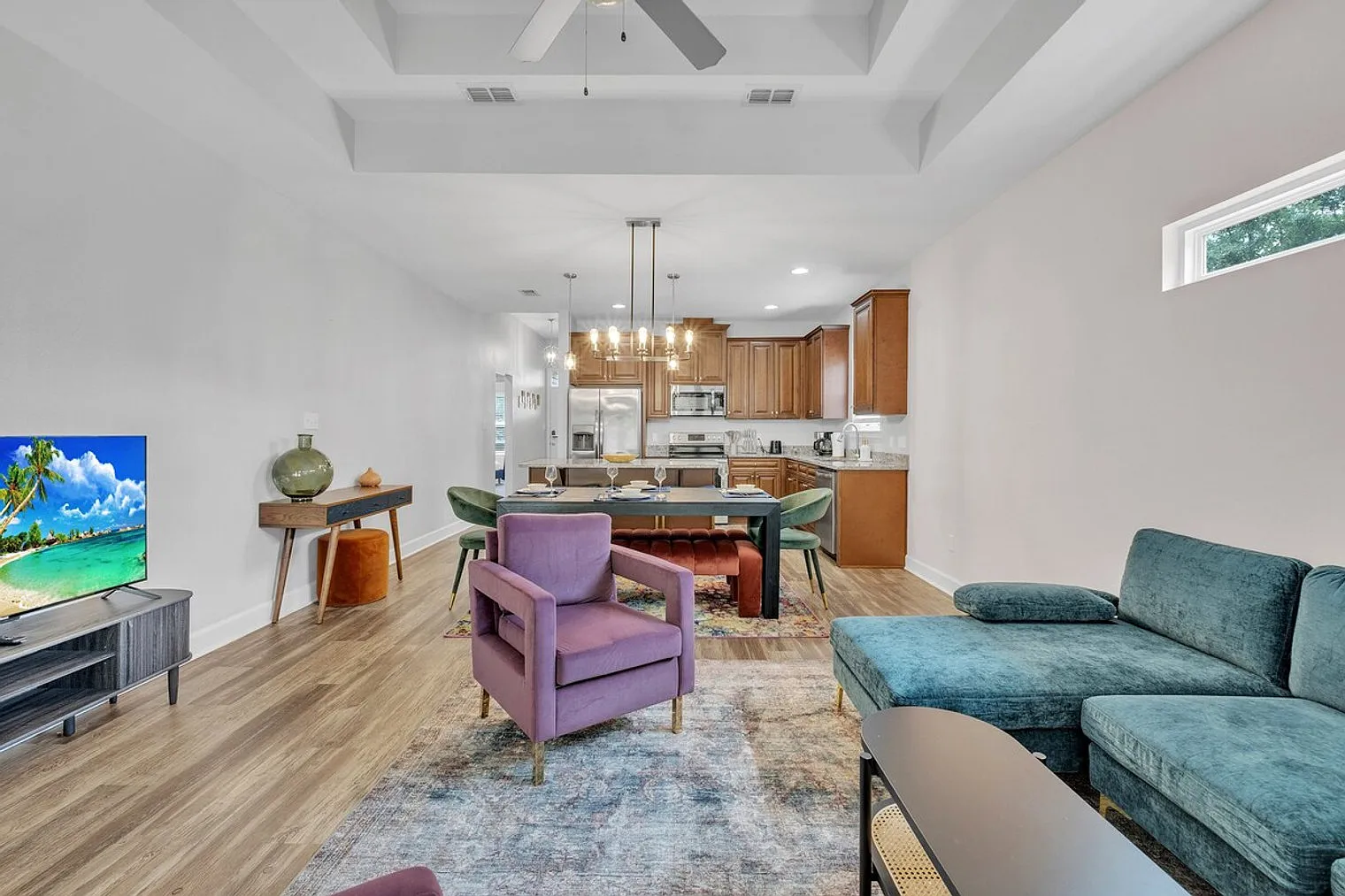 3 bed, 2.0 bath, $5,409 — Photo 4