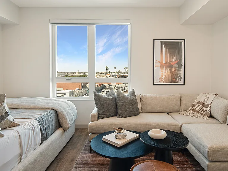 Apollo South Bay — Photo 45
