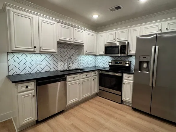 805 E Oak Ave #1, Jonesboro, AR 72401
