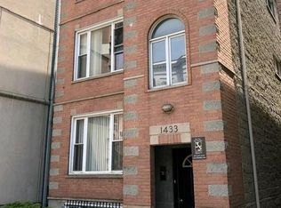 1433 W Walton St APT 2, Chicago, IL 60642