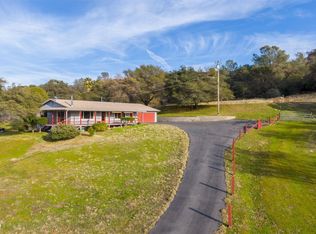 19467 Rawhide Rd, Jamestown, CA 95370