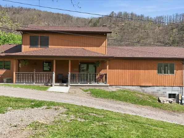 12623 Windy Ridge Dr, Corriganville, MD 21524