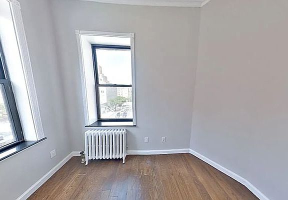 5th image of 459 W 50th St #4K
