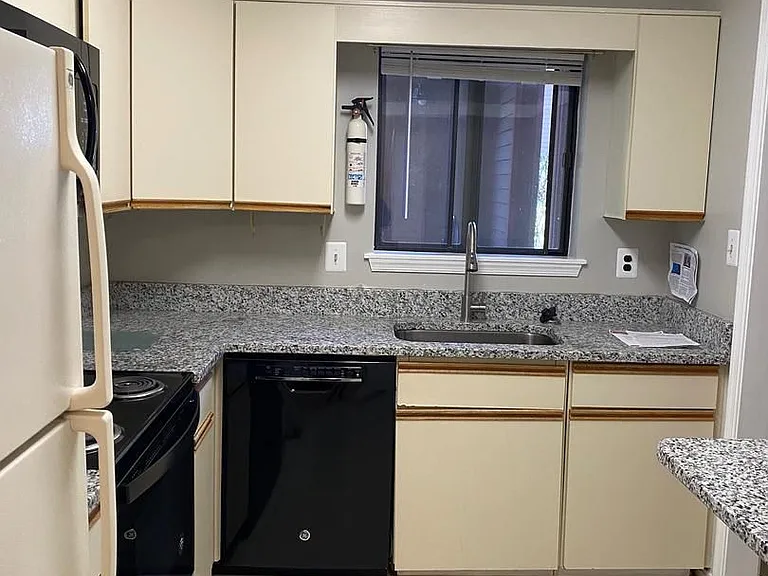 2822 Lee Oaks Pl #101 — Photo 12