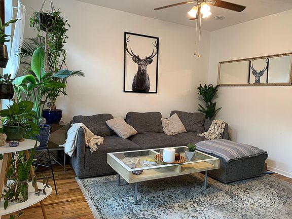 2nd image of 2241 W Belmont Ave APT 2