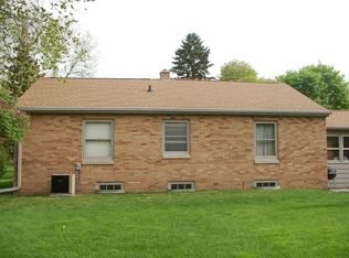 12140 W Woods Rd, Franklin, WI 53132