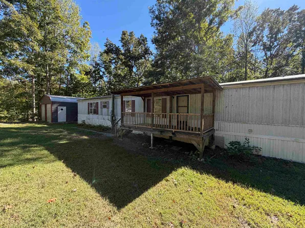340 Mount Comfort Rd, Savannah, TN 38372