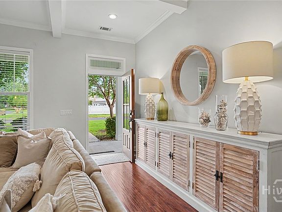 4th image of 310 Sunbury Drive