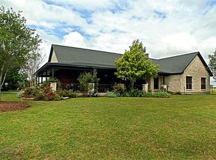 6150 Meyer Rd, Needville, TX 77461