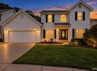 5528 Providence Place Dr, Saint Louis, MO 63129