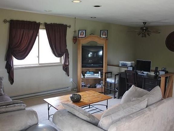 4th image of N8324 Parkview Dr