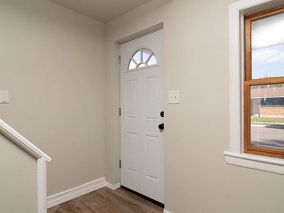 3rd image of 505 3RD STREET