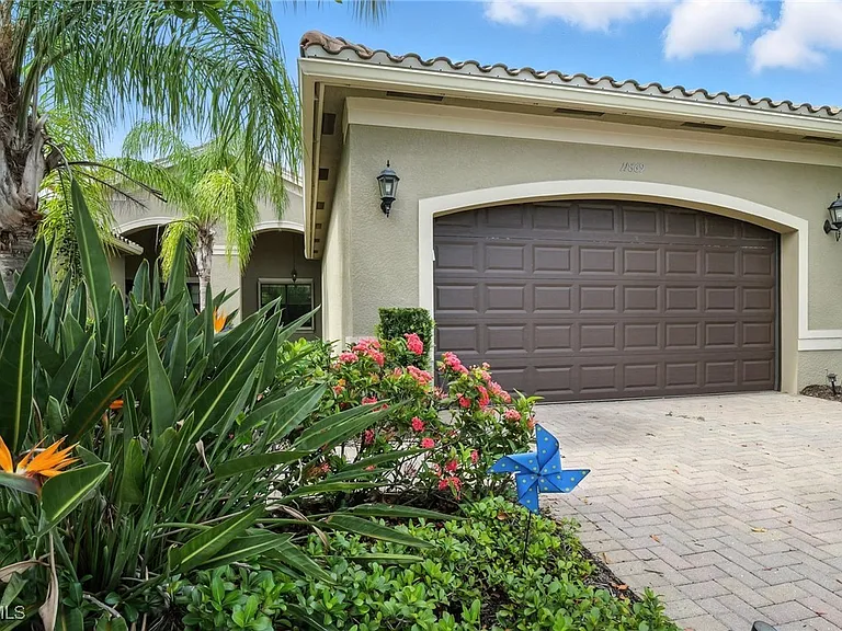 11869 Lakewood Preserve Pl — Photo 2