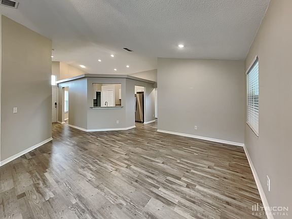 4th image of 16431 Golden Eagle Blvd