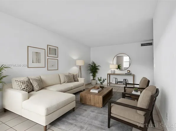 714 NE 10th St APT 307, Hallandale, FL 33009