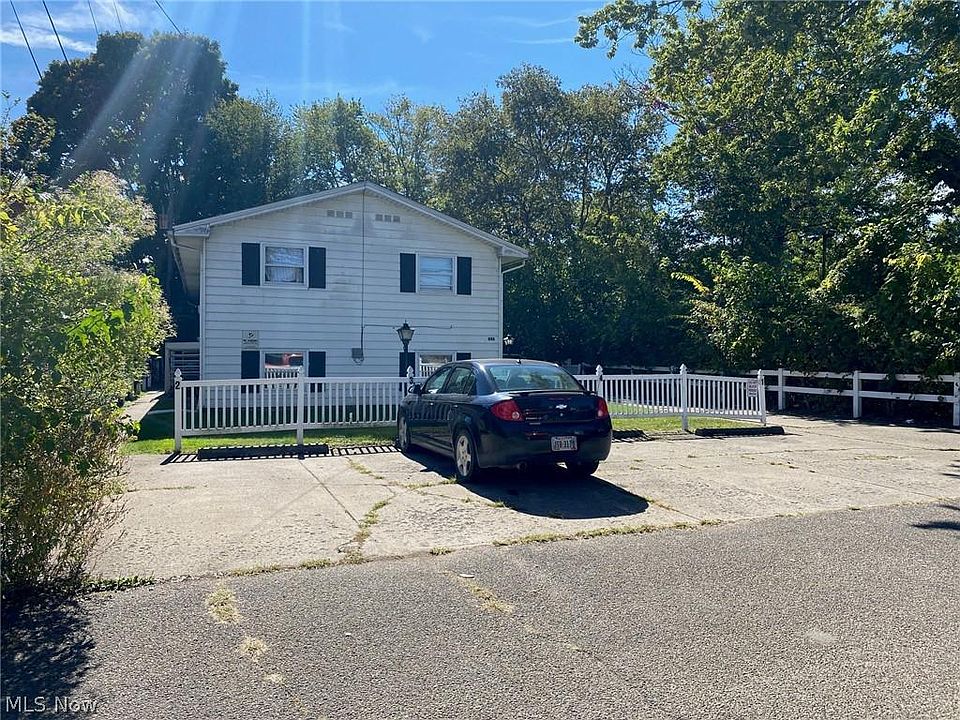 2nd image of 248 Allen Ln SE