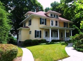 11 Morningside Rd, Worcester, MA 01602