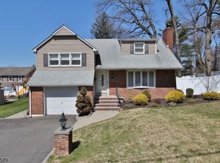 611 E Crescent Pkwy, South Plainfield, NJ 07080