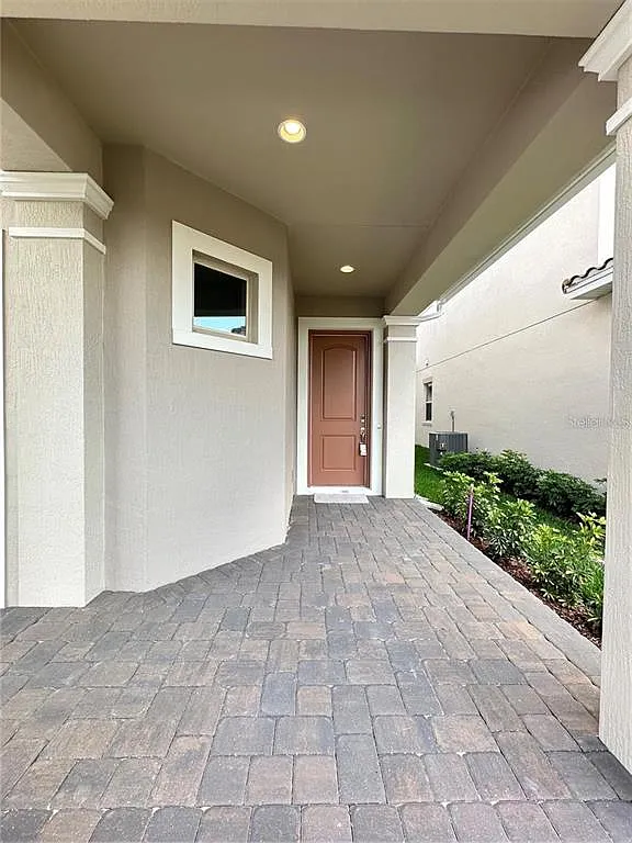 5 bed, 4.5 bath, 2958 sqft, $4,100 — Photo 2