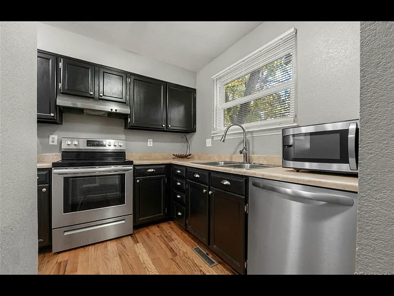 11687 E Cedar Ave — Photo 10