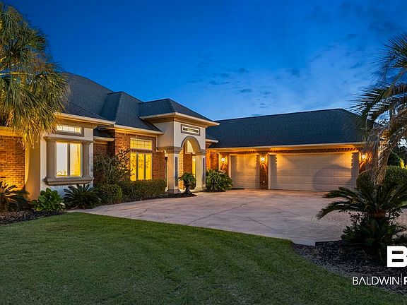3rd image of 267 Cypress Lake Dr