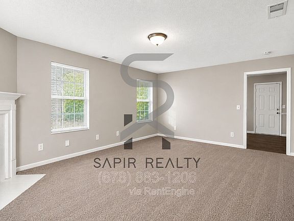 3rd image of 105 Inverness Trce