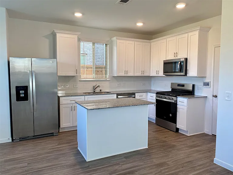 21114 Dolphin Bay Ln — Photo 4