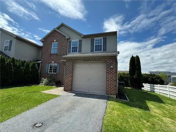 2715 Chestnut Ln, Easton, PA 18040